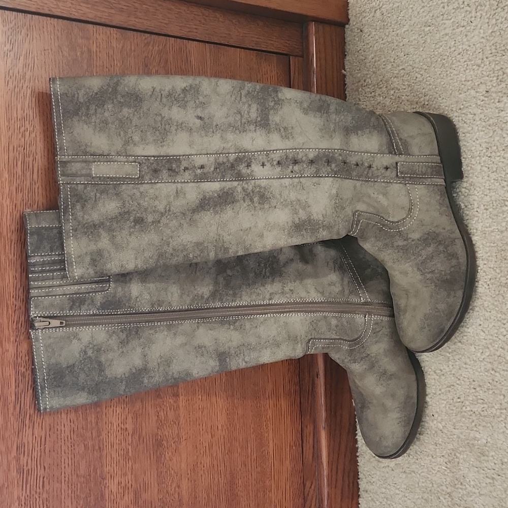 Ruff Hewn women's boots